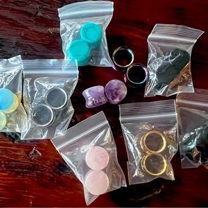 9 pairs, 18 pc. 9/16. Plugs/stretching plugs for ears.